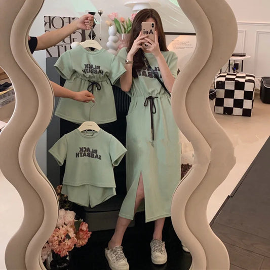 Mommy And Daughter Matching Outfits